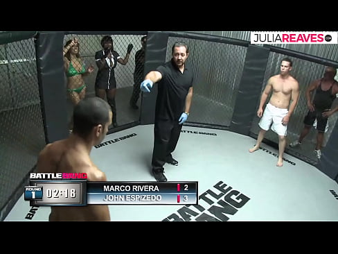 ❤️ Ultimate Fighter ቀለበቱ ውስጥ ከተጣላ በኋላ አንዲት ቁጥር ሴትን ትበዳለች። ❤❌ የፊንጢጣ ቪዲዮ ❌️
